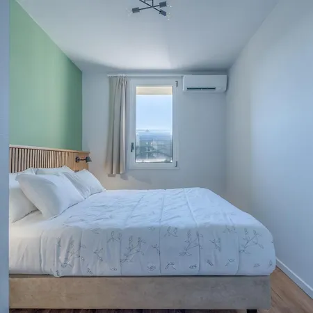 Interno 7-11 Piazza Del Bacio - Italywego