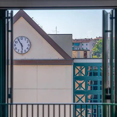 Interno 7-11 Piazza Del Bacio - Italywego Apartament *